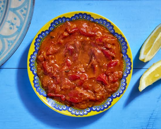 Shakshouka maison, sauce tomate et poivrons mijotés